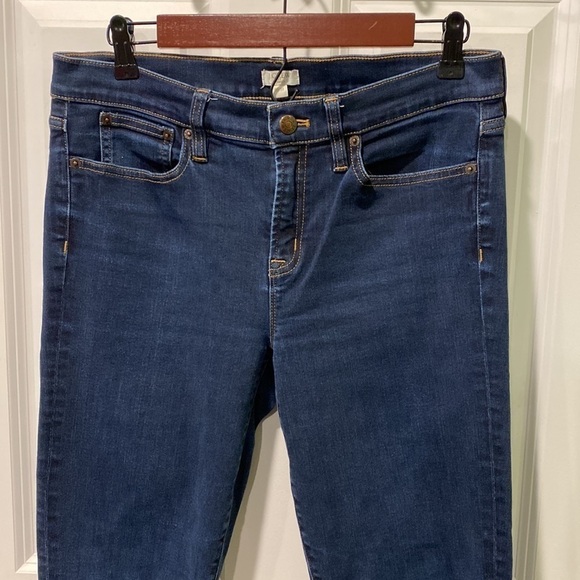 J Crew Dark Wash Stretch Skinny 10/30 - Picture 3 of 13